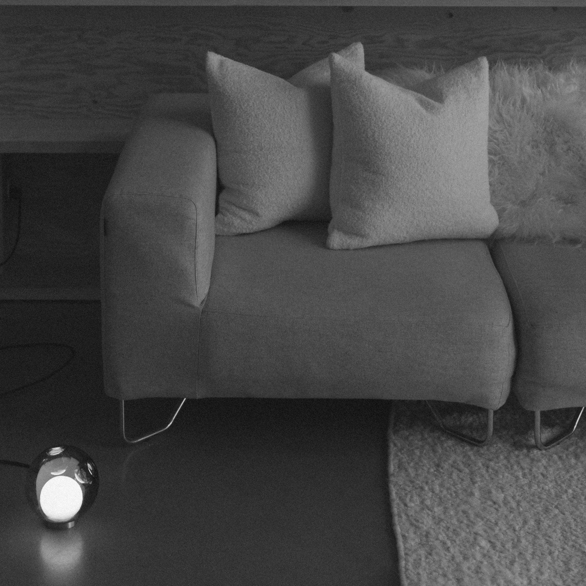 Pillows & Throws