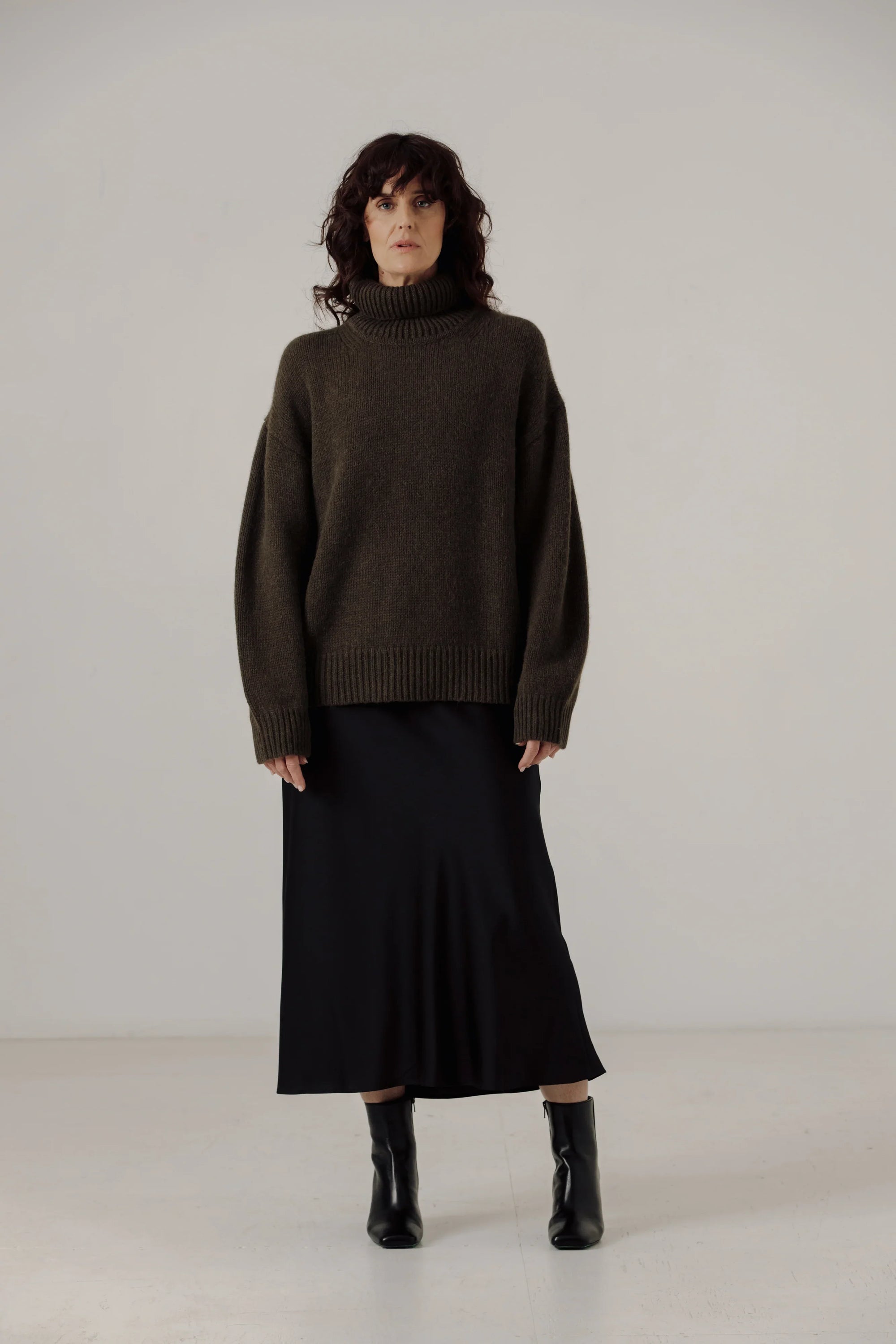 Alpaca Heritage Turtleneck in Dark Olive