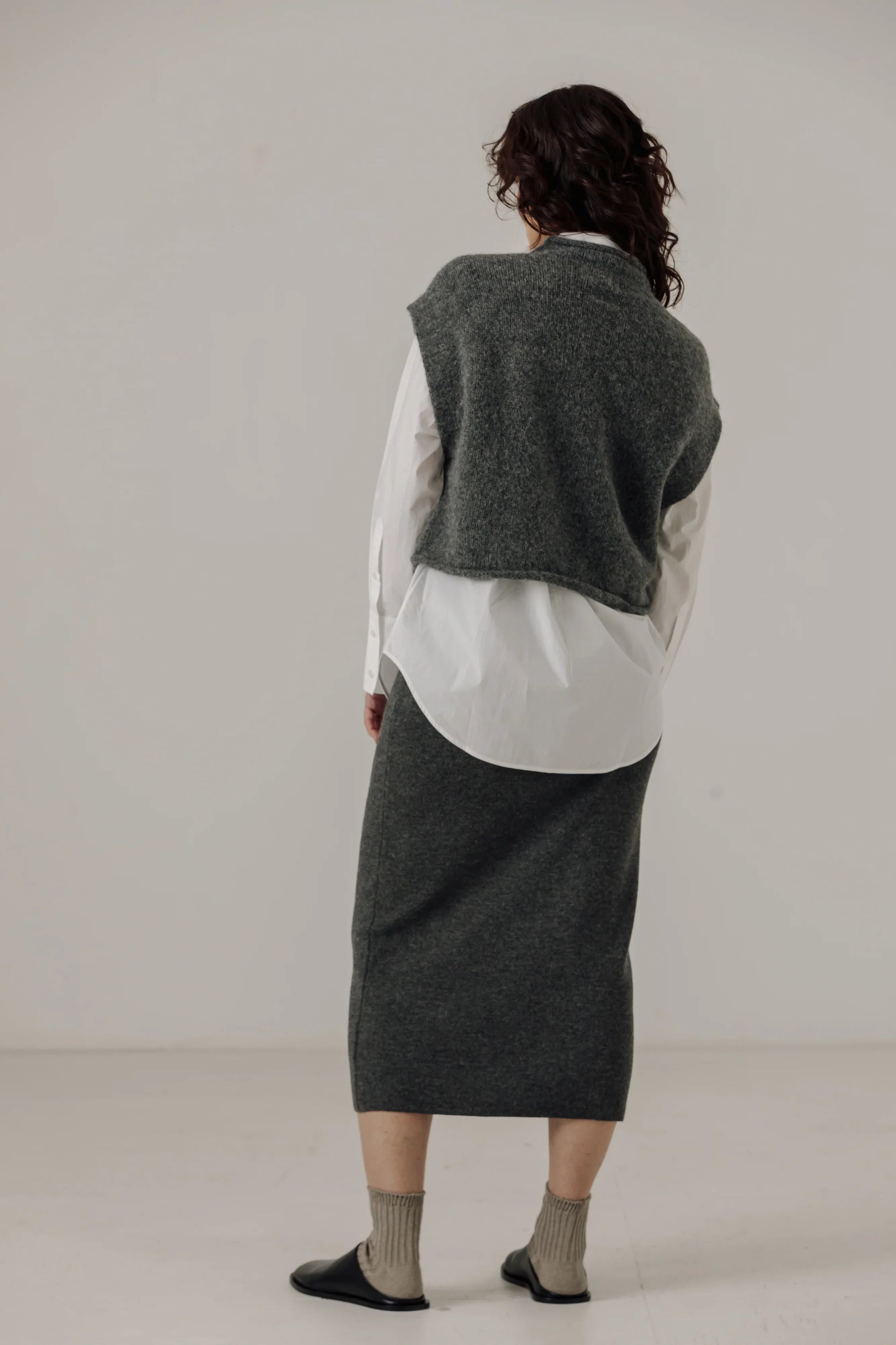 Alpaca Iris Vest in Stone