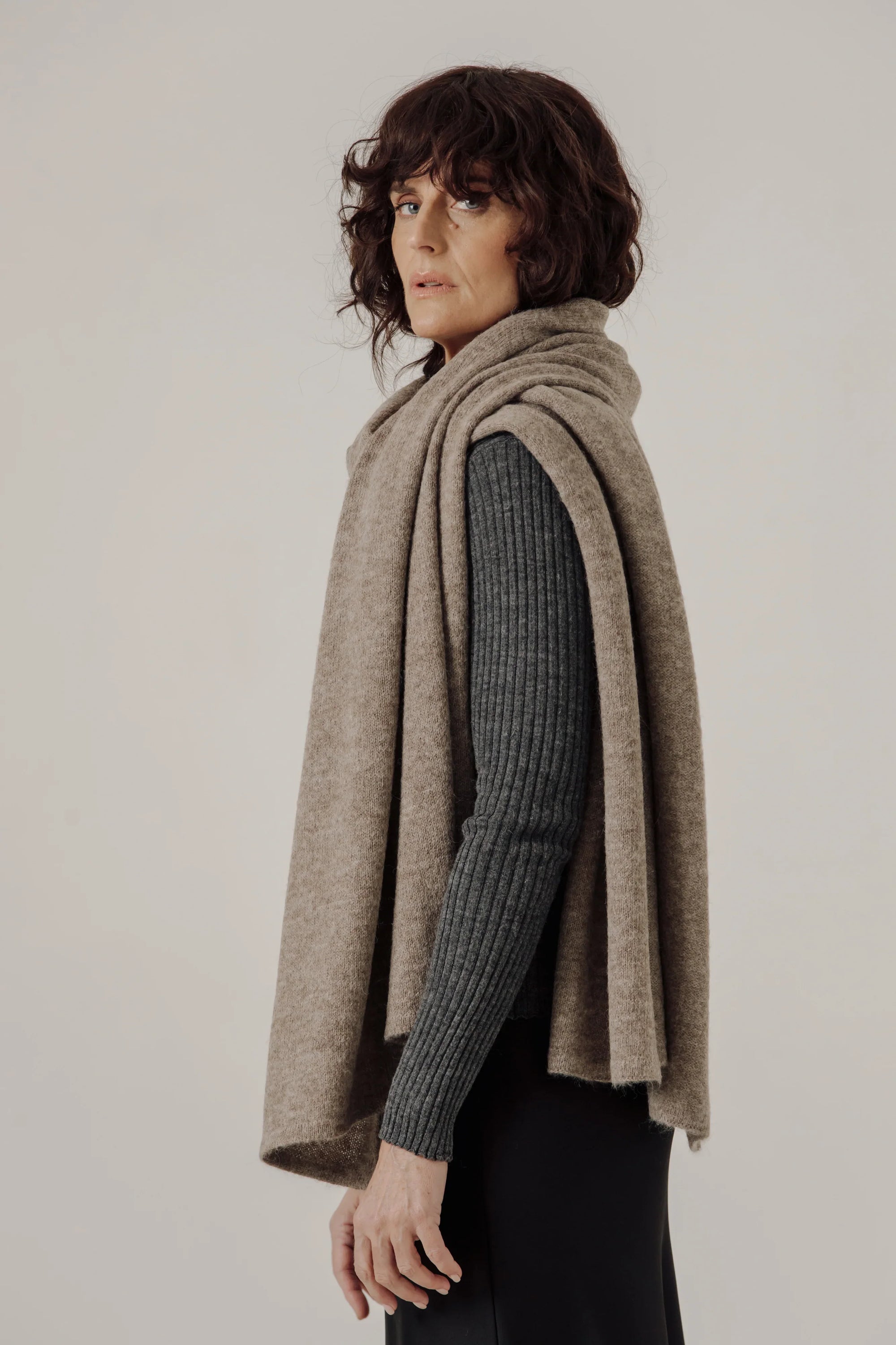 Baby Alpaca Travel Wrap in Dark Fawn
