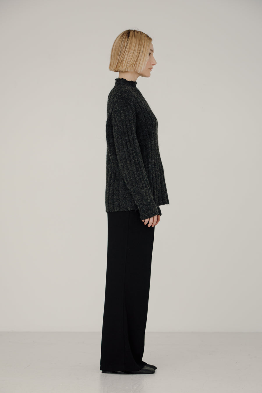 Demi Mock Neck in Basalt