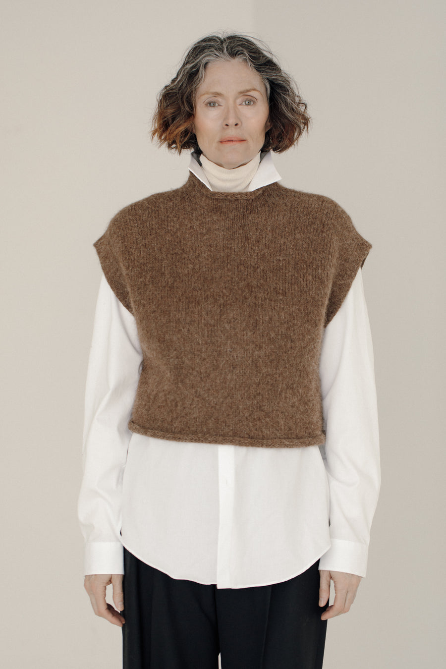 Iris Vest in Saddle
