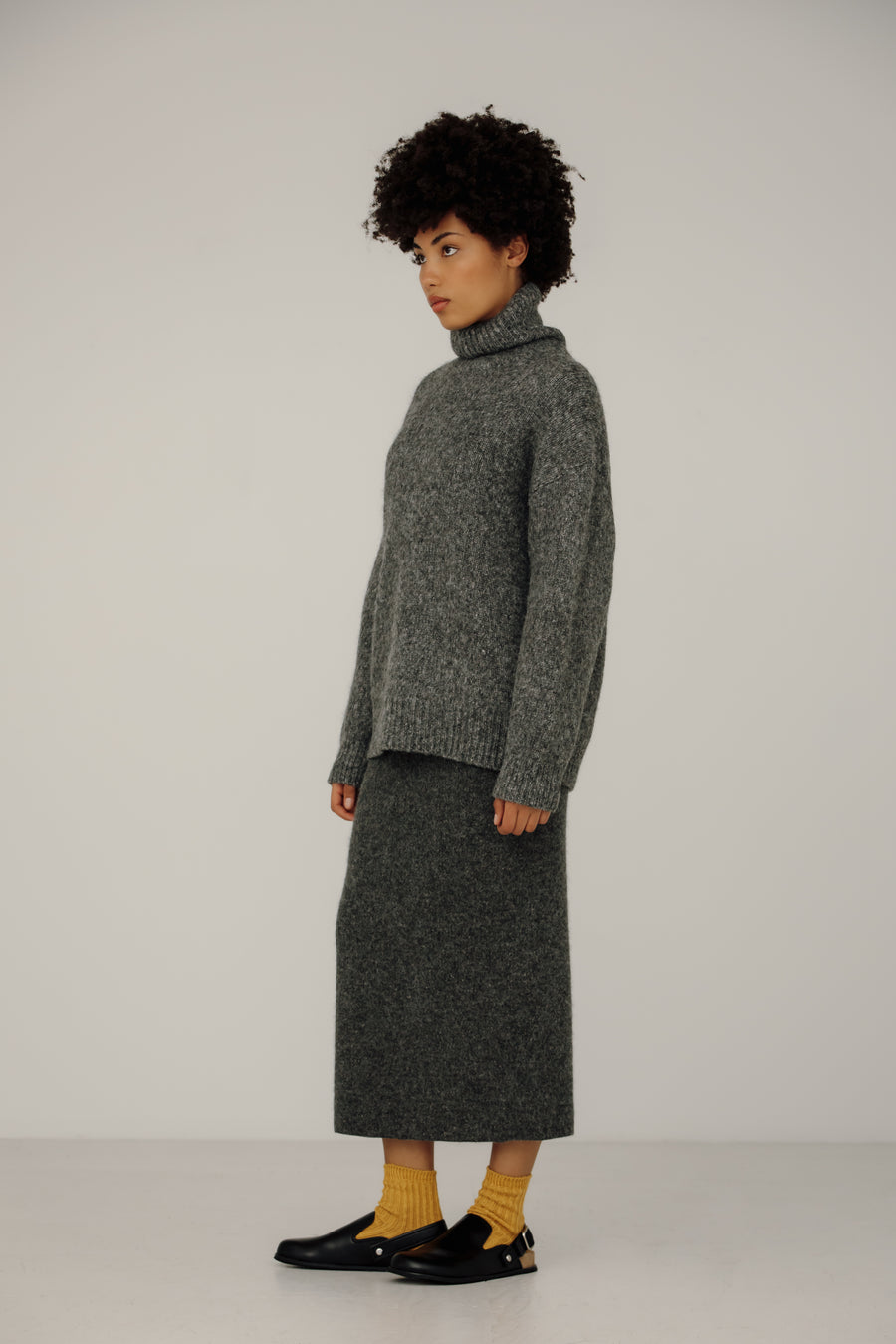 Uma Rollneck in Granite