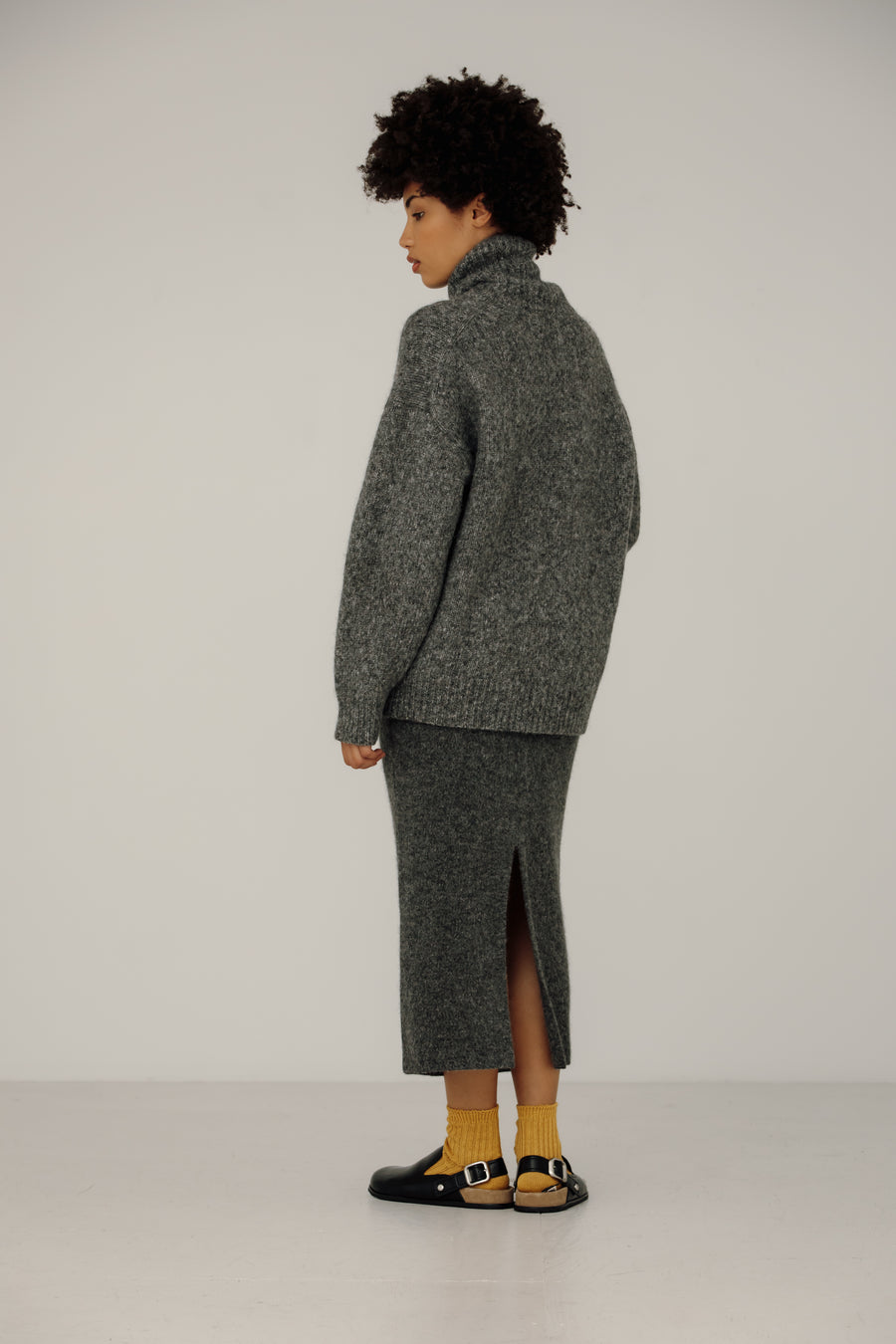 Uma Rollneck in Granite