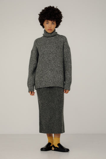 Uma Rollneck in Granite